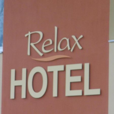 Relax Hotel Maillat Extérieur photo