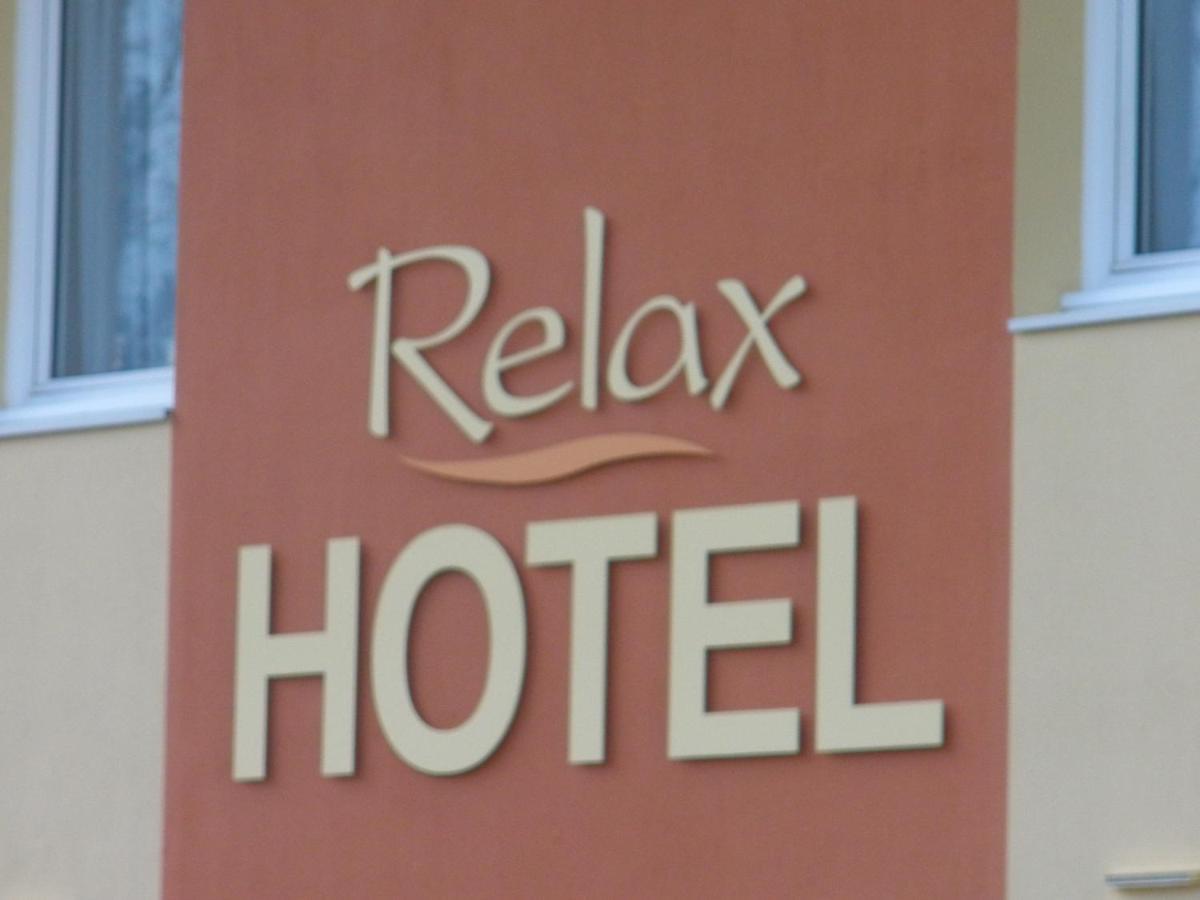 Relax Hotel Maillat Extérieur photo